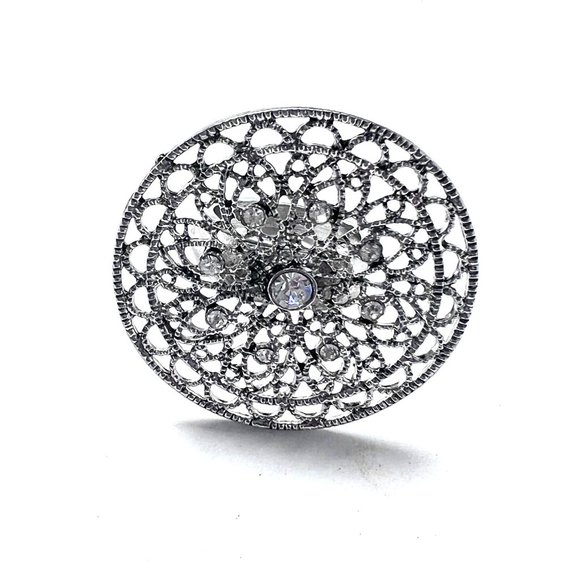 Round Silver Color Ring with Crystals Size 6 - Picture 1 of 3
